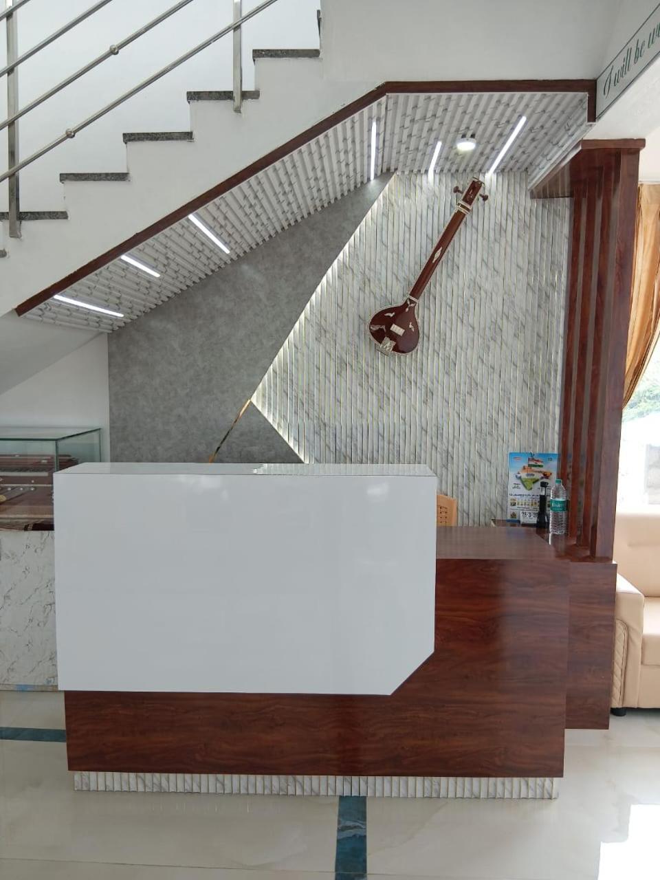 Grand Sangeetham Inn Tiruchchendūr Buitenkant foto