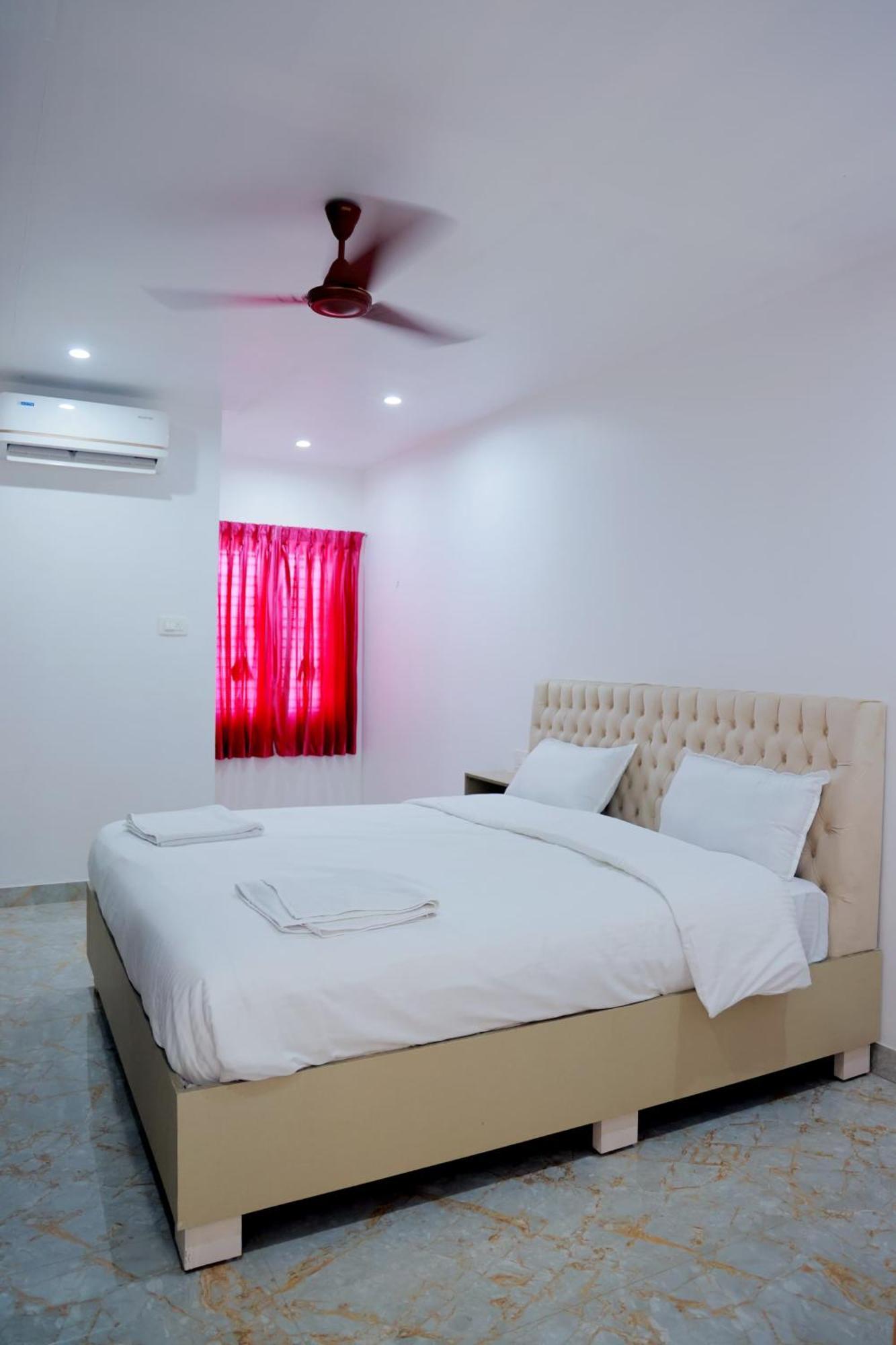 Grand Sangeetham Inn Tiruchchendūr Buitenkant foto